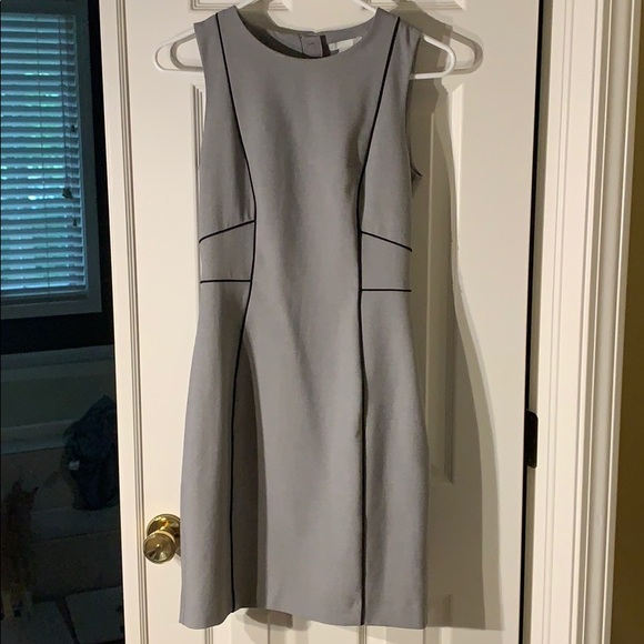 Grey sheath sleeveless dress - Picture 1 of 4